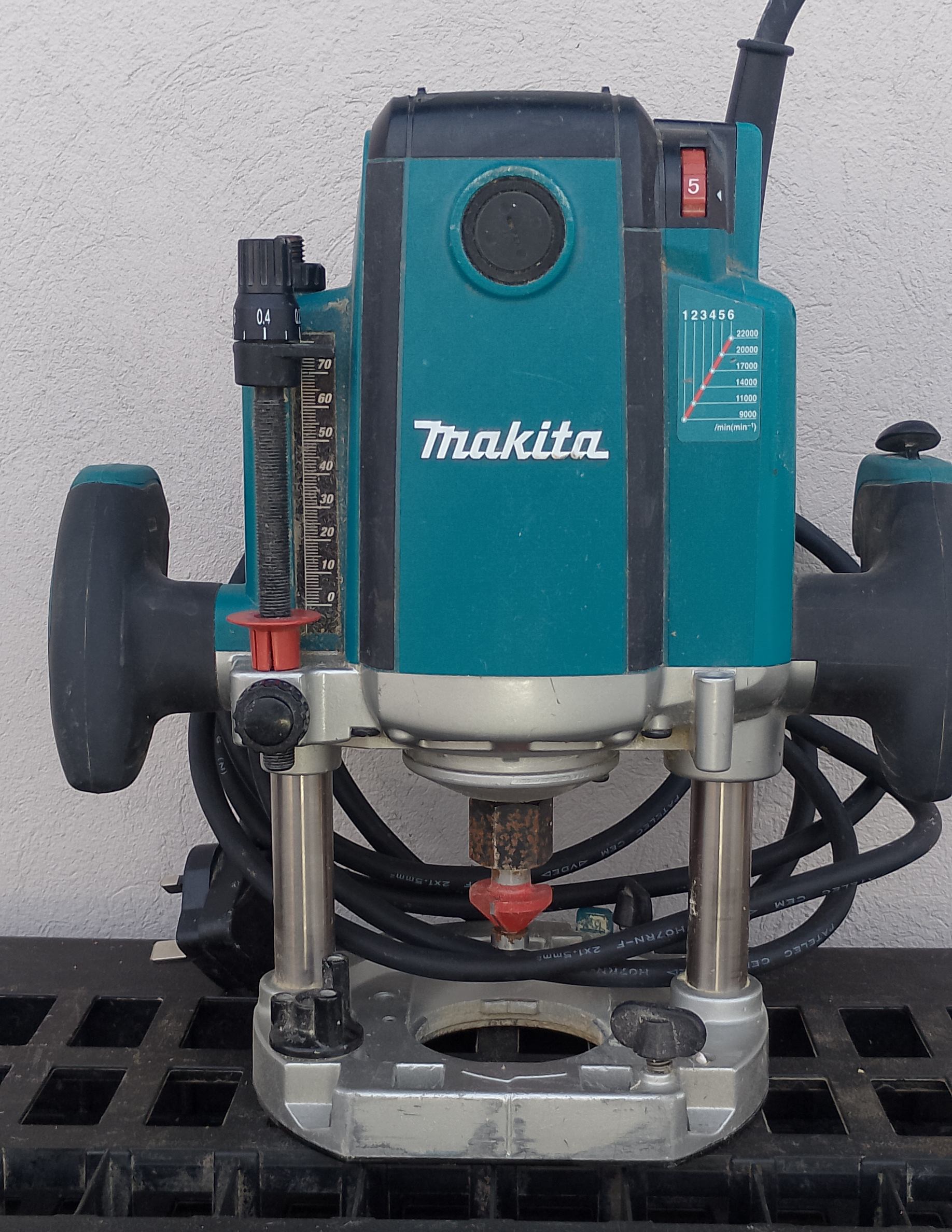 Freza lemn Makita 220V Soldănești